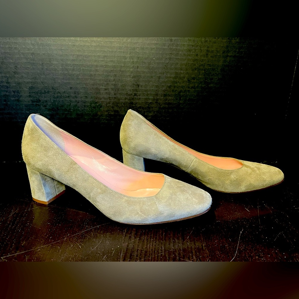 Kate Spade New York beige suede block heels. New never been worn Size 10
